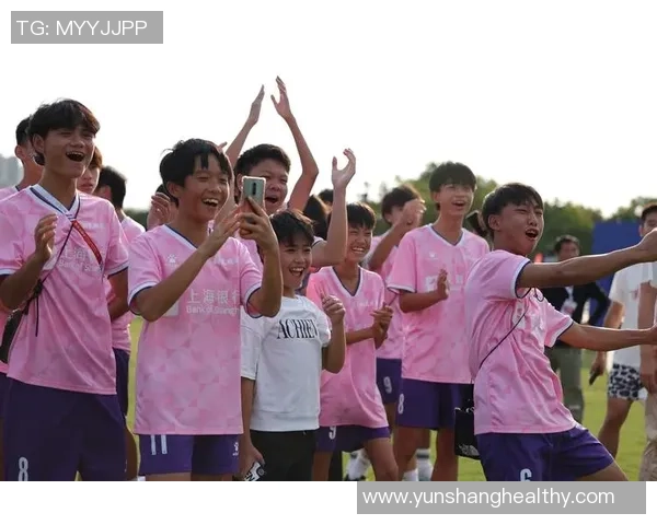 2017国际青少年足球盛会展现年轻球员风采与未来潜力 2017国际青少年足球盛会展现年轻球员风采与未来潜力